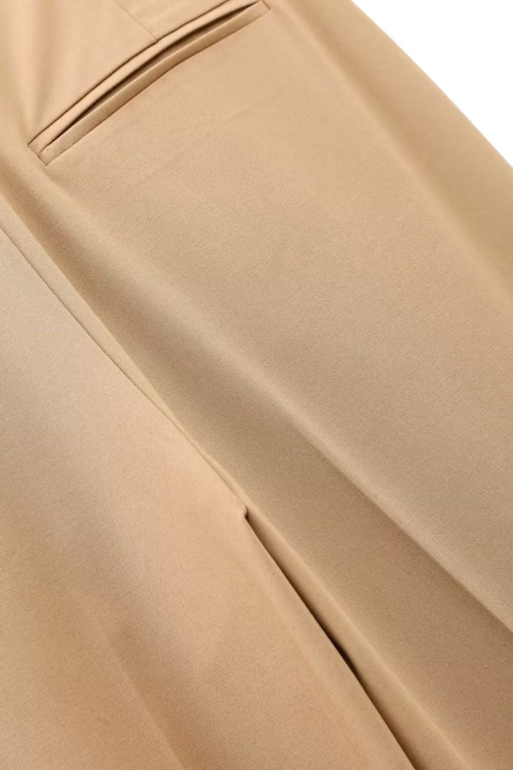 ‘Harper’ V-Neck Crop Top & Pleated Pants Set (Sold Separately)