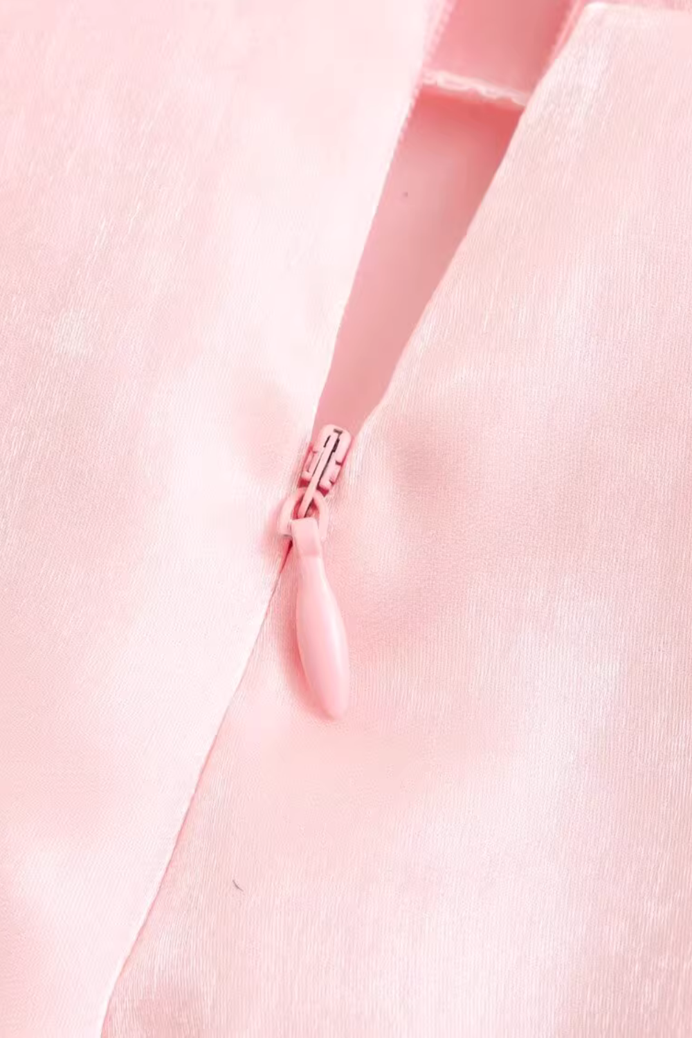 'Quinn' High-waist Pleated Mesh Shorts