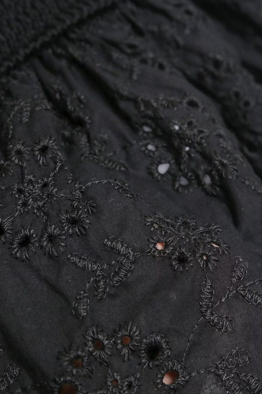 ‘Polina’ Halter-Neck Crop Knit Top