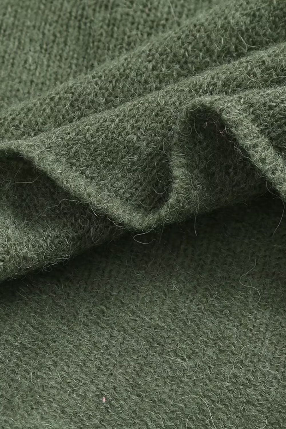 ‘Zarina’ Cropped V-Neck Off-Shoulder Knit Top