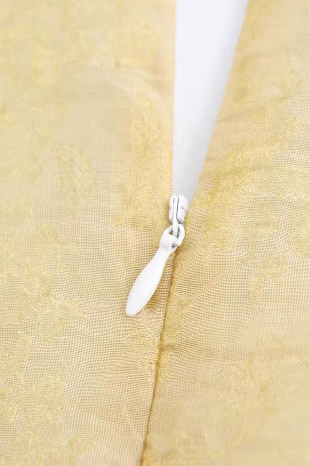 'Savannah' V-Neck Long-Sleeve Waist-Cinched Dress