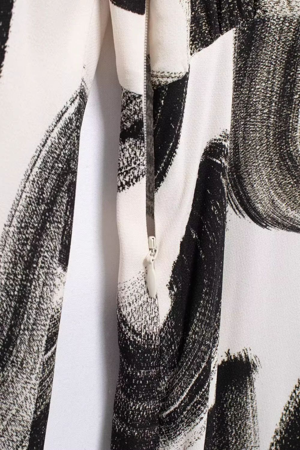 'Eleanor' Printed Long Sleeve Dress