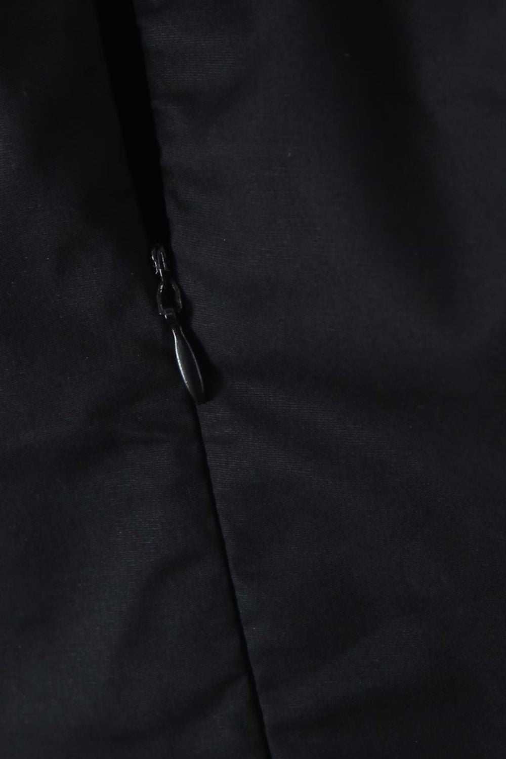 ‘Riley’ Sleeveless Printed V-Neck Waist-cinching Dress