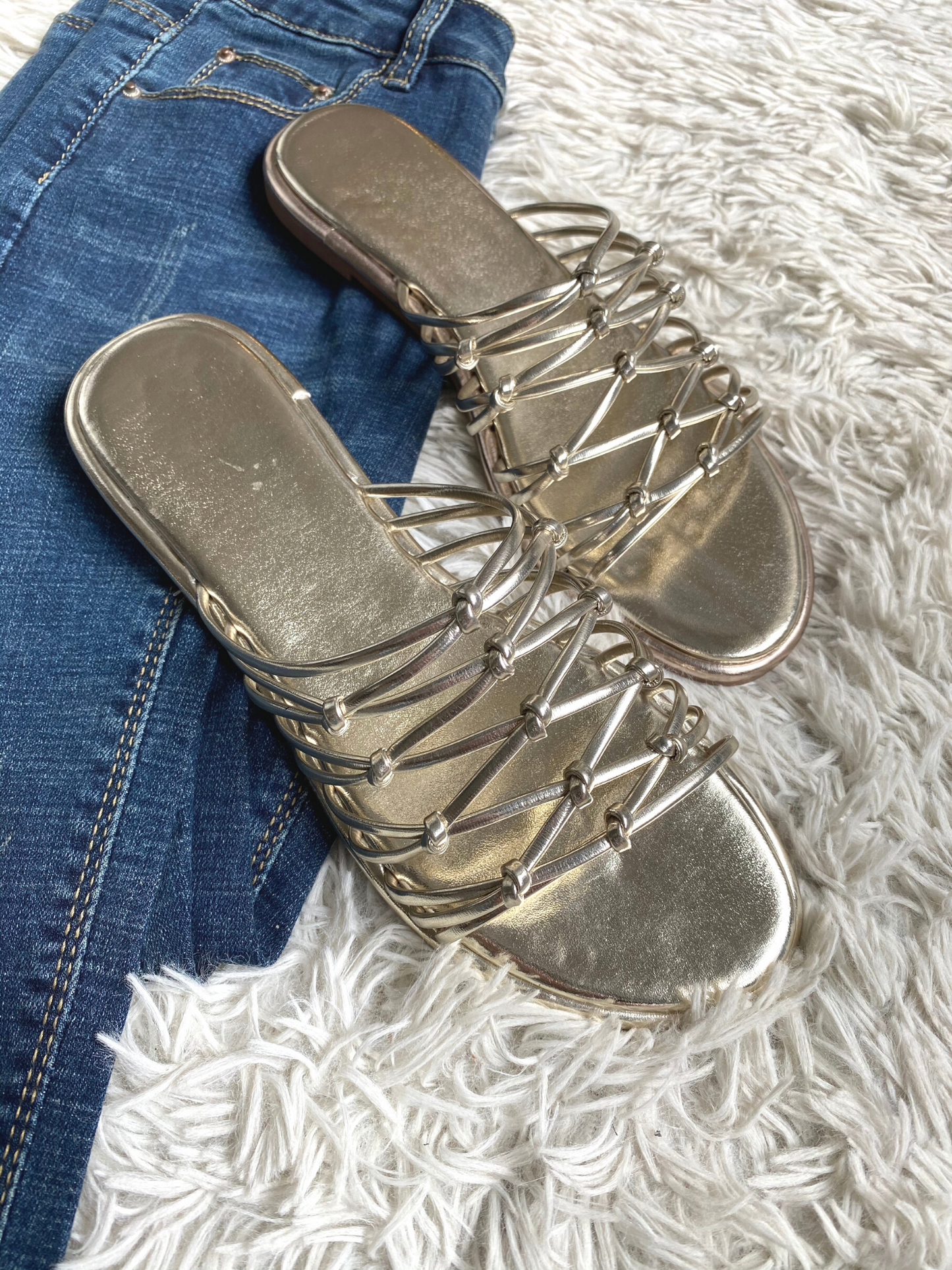 'Chloe' Knotted Straps Sandals