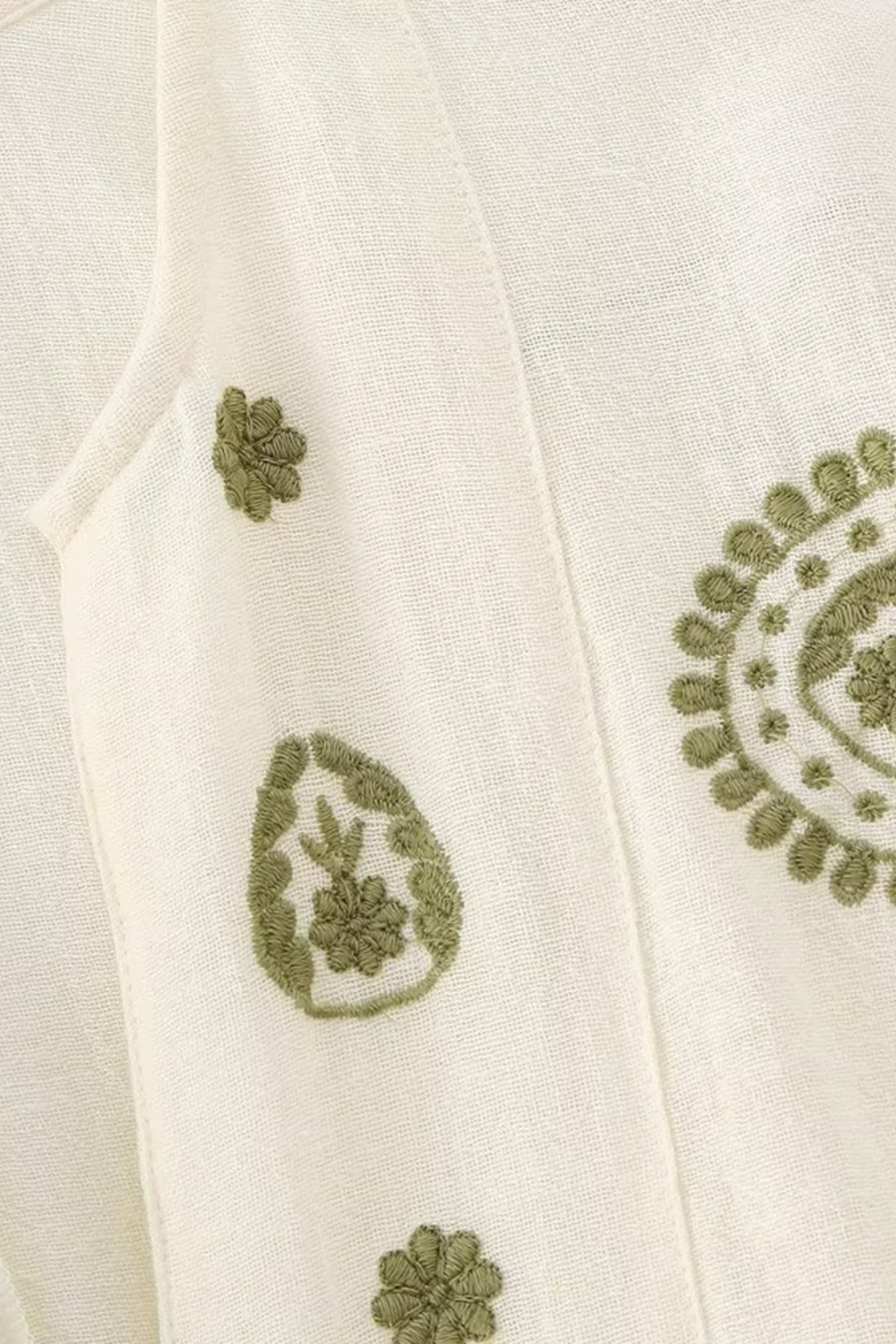 'Leila' V-Neck Embroidery Lantern Sleeve Blouse