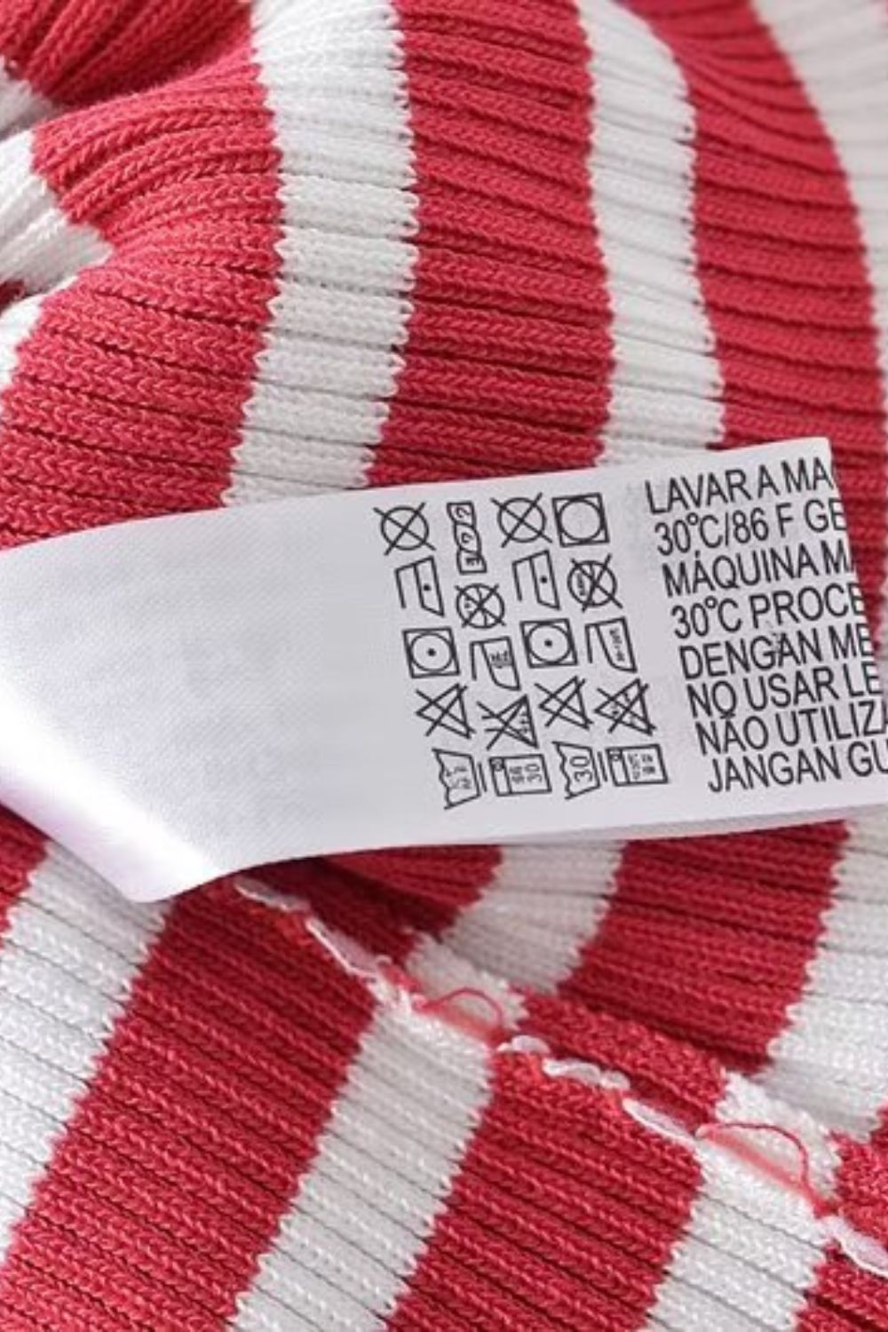 'Inga' Sleeveless Knit Halter Top