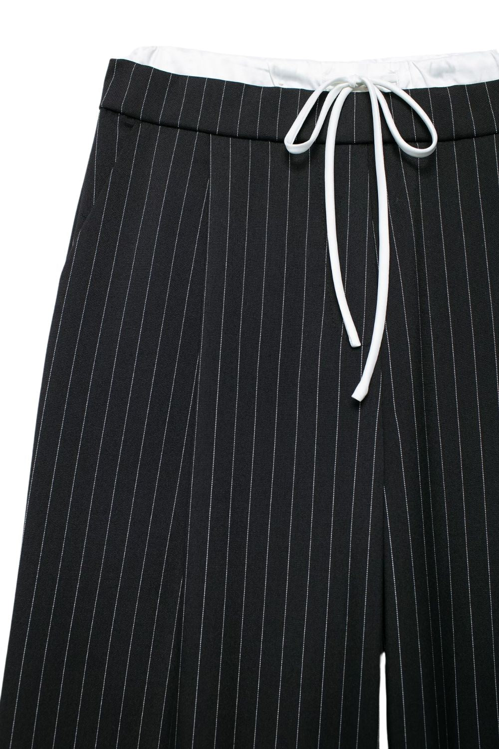 'Emily' Paneled Design Straight-Leg Pants