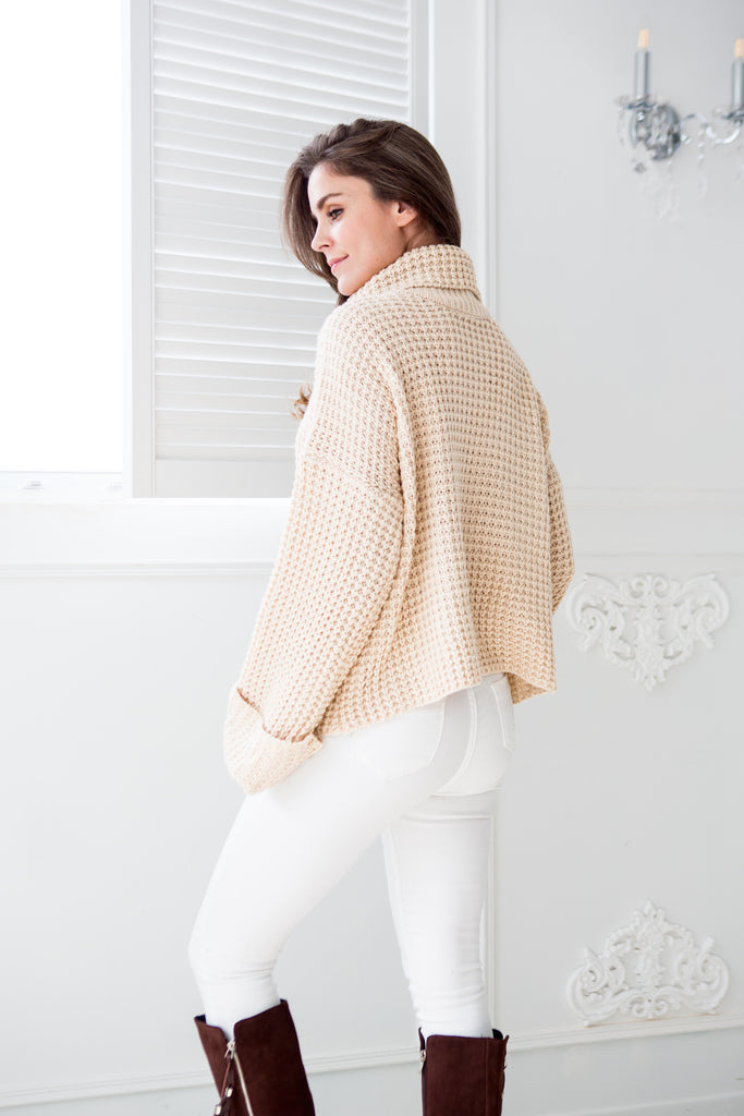 Goodnight Macaroon 'Retta' Cream White Ribbed Cropped Turtleneck Sweater Model Back Half Body